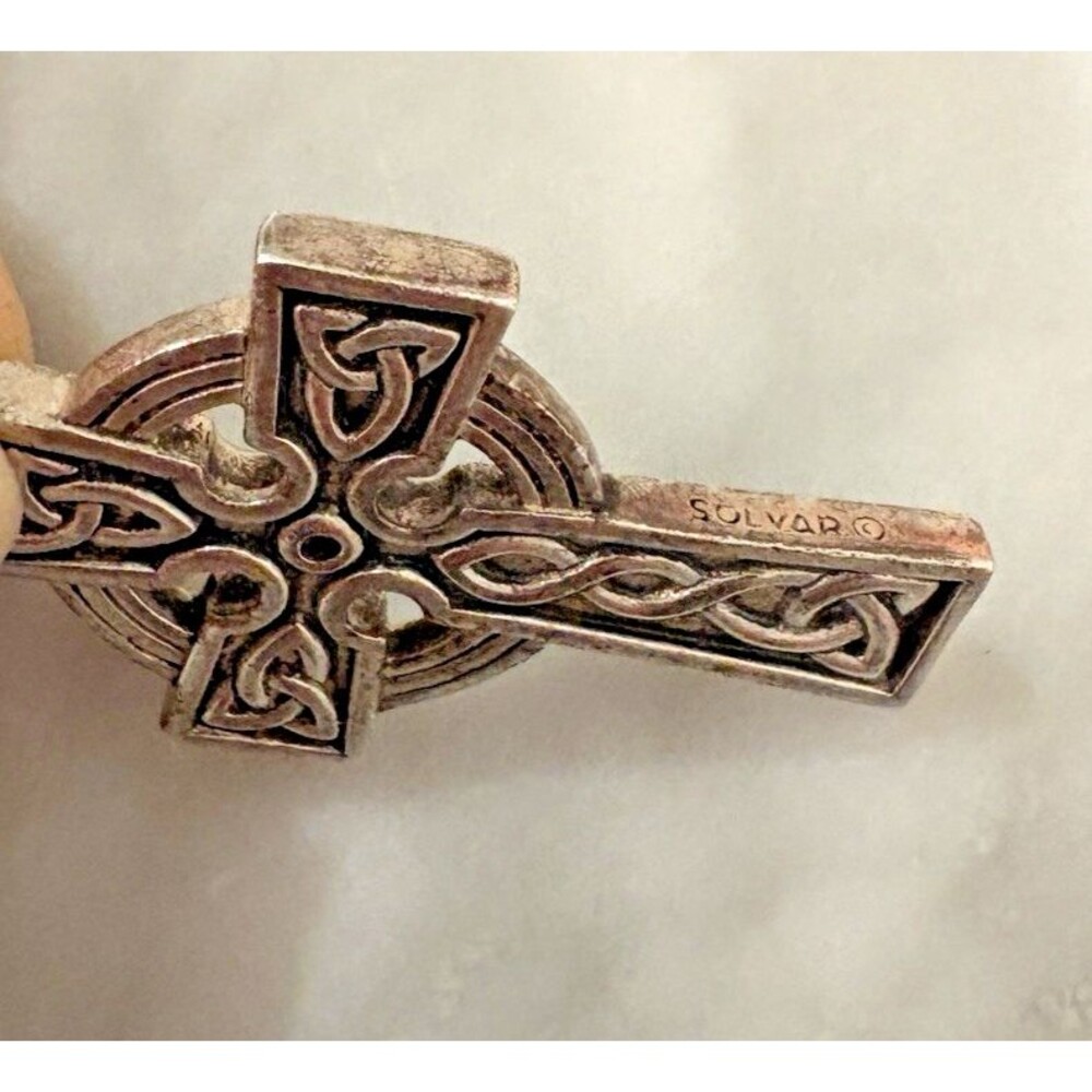 Sterling Silver Cross Irish Celtic Trinity Double Sided Solvar 20" in Chain EUC - Picture 6 of 6